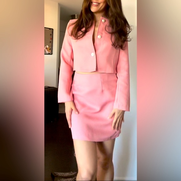 NWOT Elegant Pink Pencil Skirt and blazer for Women - Picture 2 of 5